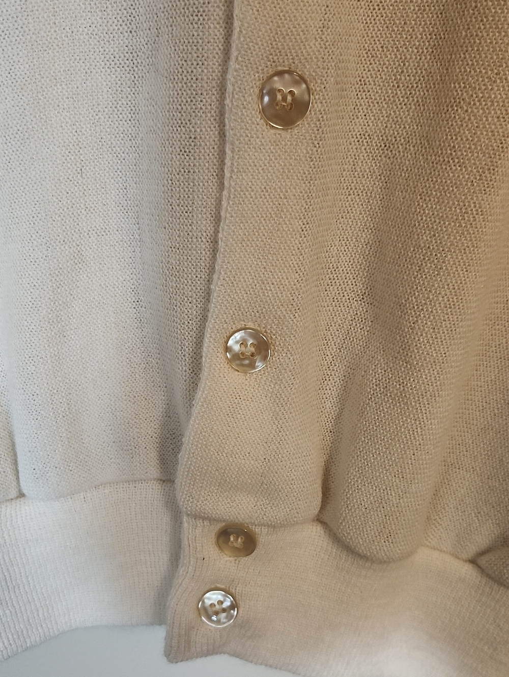 Le Tigre Men's Cream V-Neck Button Cardigan - Picture 7 of 12